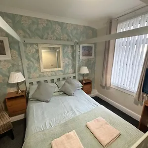 Guest house Greenmount - Pet Friendly No Extra - To Everything - Everyone Welcome, Blackpool