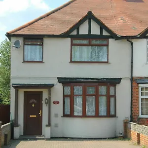 Revive Guest house Hounslow